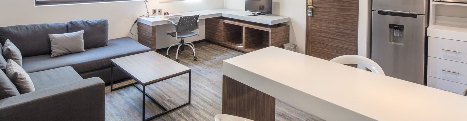 SUITE EXECUTIVE 2